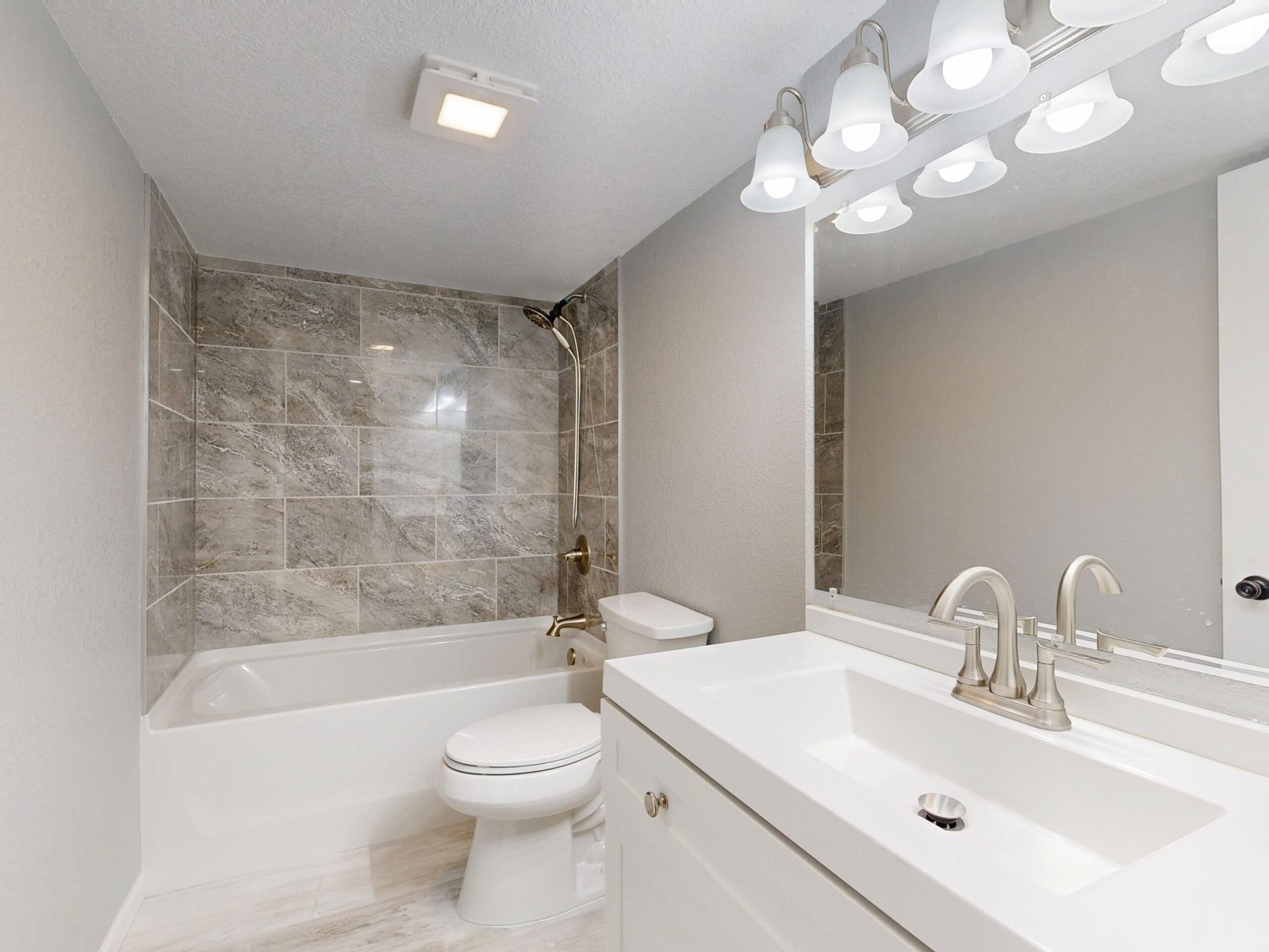 bathroom grab bars that look good - Illustration 3